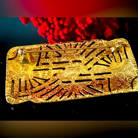 1928 Brand Art Deco Inspired Gold Rectangular Brooch - Picture 4 of 6
